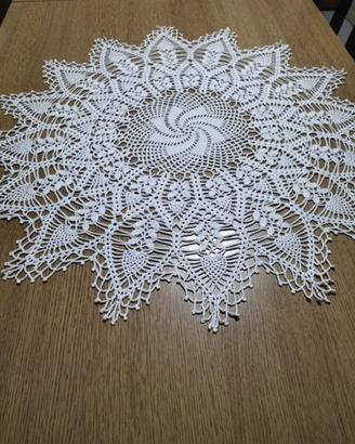 Centrino Tricot fatto a Mano