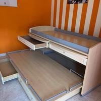 Letto a castello in legno con ruote