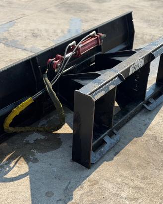LIVELLATORE IDRAULICO PER SKID LOADER