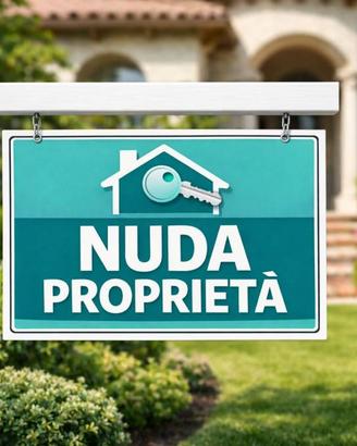 Appartamento di 220 m² con più di 5 locali e box a