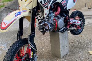 Motocross pit bike 140