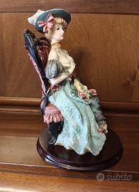 Statuina porcellana di dama stile vittoriano