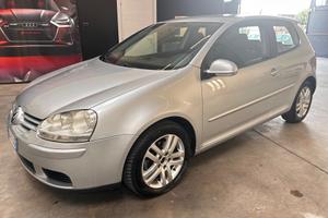 Volkswagen Golf 1600 benzina 101 cv 158000 km