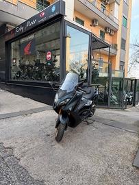 Yamaha T Max 560 TECH