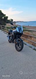 Honda nx500 bianca, immatricolata 01/ 2025