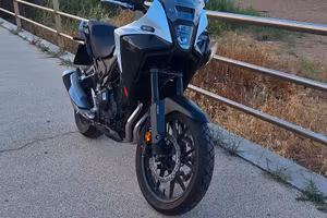 Honda nx500 bianca, immatricolata 01/ 2025