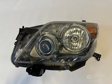 Faro sinistro Toyota Land Cruiser Prado (150) 3.0t