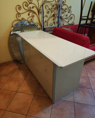 Cassettone con specchiera