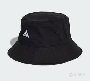 Cappellino classic bucket Adidas 