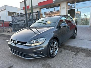 Volkswagen Golf 7.5 1.6 TDI 110 CV Highline BlueMo