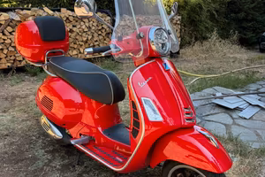 Vespa Gts 300