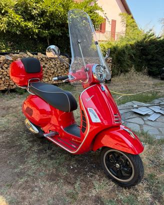 Vespa Gts 300