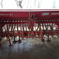 Seminatrice cereali e legumi