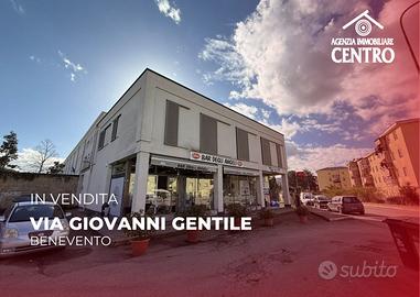 Intero stabile in Via Giovanni Gentile