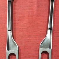 Portaoggetti auto, portabibite, portacellulare.