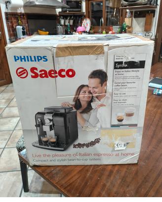 macchina da caffè Philips saeco modello syntia