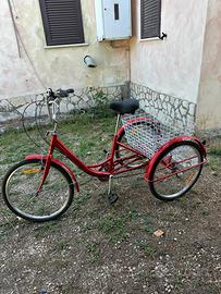 BICICLETTA TRE RUOTE