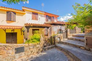 VILLA A SCHIERA A SAN TEODORO