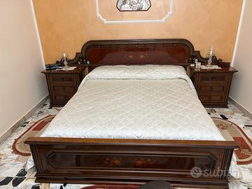 Testata da letto matrimoniale e 2 comodini