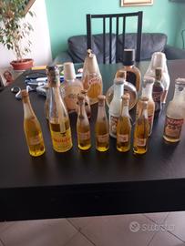 grande selezione di bottiglie di liquore vintage