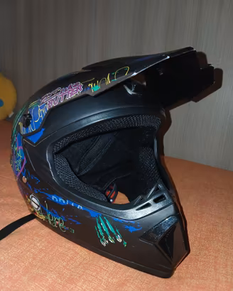 Casco motocross con 2 visiere aggiuntive