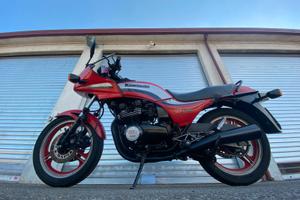 Kawasaki GPZ 550 - 1985