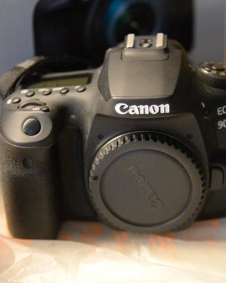CANON EOS 90D
