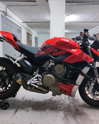 Ducati Streetfighter V4