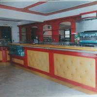 Arredamento e attrezzature bar