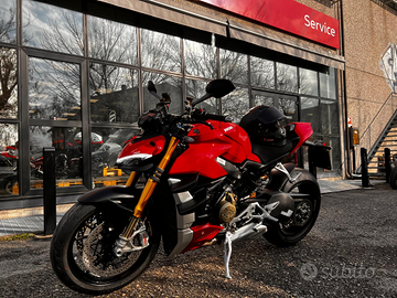 Ducati streetfighter v4