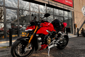 Ducati streetfighter v4