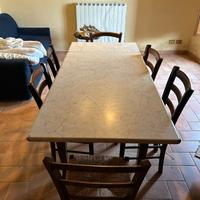 Tavolo allungabile effetto marmo