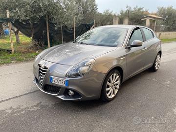 Alfa Romeo Giulietta 1.6 JtdM-2 105 CV Exclusive