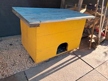 casetta animali cane, gatto, coniglio, gallina