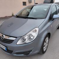 Opel Corsa 1.2 80cv benzina Neopatentati 