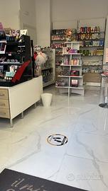 Arredamento attività commerciale