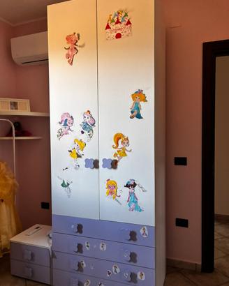 Armadio e comodino bambina