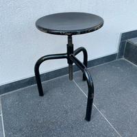 Sgabello industriale altezza regolabile a vite