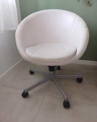 Poltroncina bianca ecopelle