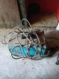 saldatrice con elettrodo