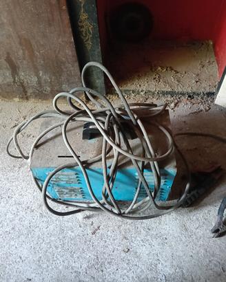 saldatrice con elettrodo