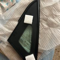 VETRINO LATERALE FORD FIESTA NUOVO