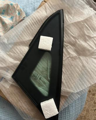 VETRINO LATERALE FORD FIESTA NUOVO