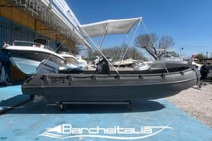 WHALY R500 CON JOHNSON 40 CV