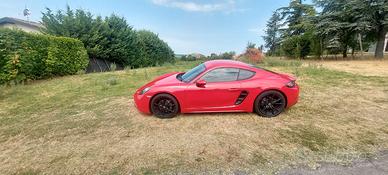 PORSCHE CAYMAN 718
