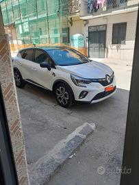 renault captur hybrid  e-tech 145 cv 1600 2022