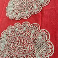 Centri in tombolo fatti a mano