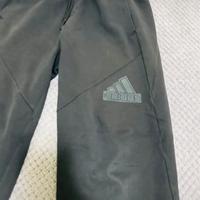 Pantaloni neri, tuta Adidas