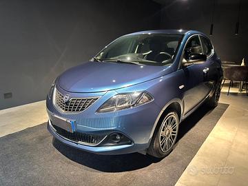 Lancia Ypsilon 1.0 FireFly 5 porte S&S Hybrid Gold