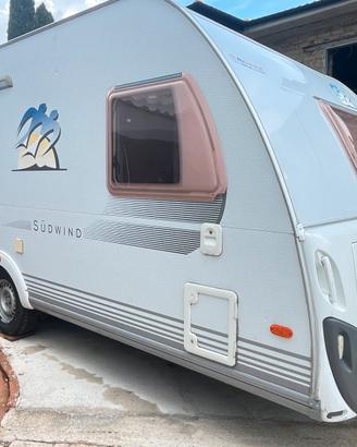 Roulotte knaus sudwind